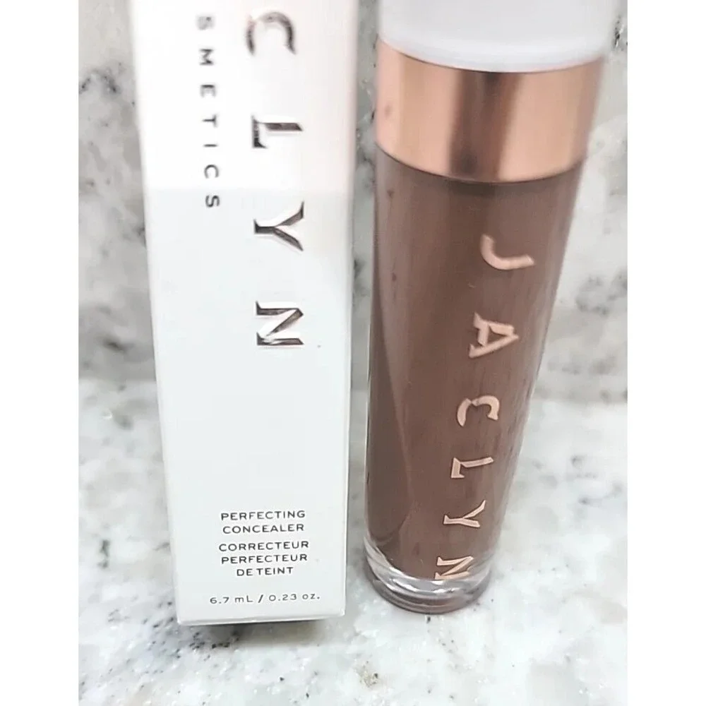 Jaclyn Cosmetics Perfecting Concealer Rich Red 6.7ml 0.23oz‎ NIB